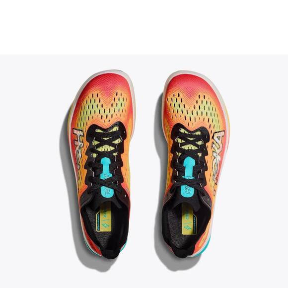 NEW HOKA men\'s cielo flyx racing shoes in black / yuzu